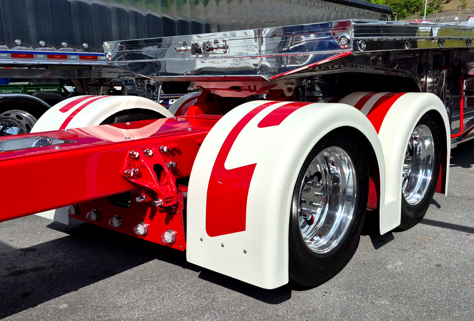 Classic Low Cut Double Hump - Image 8